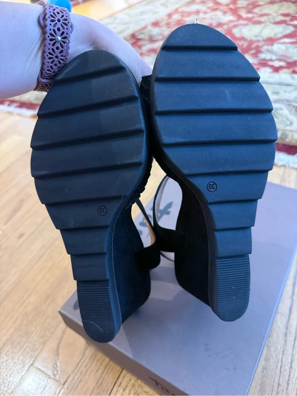 Tamaris Black Suede Wedge Sandals size 8 / 39
